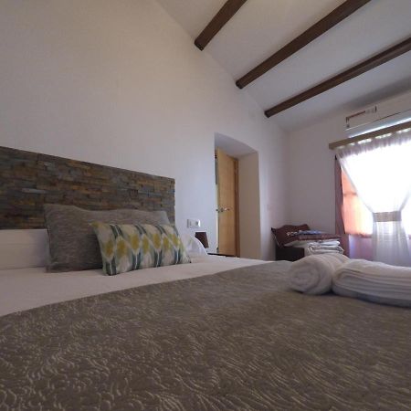 Apartamentos Fuente Nueva II Caces エクステリア 写真